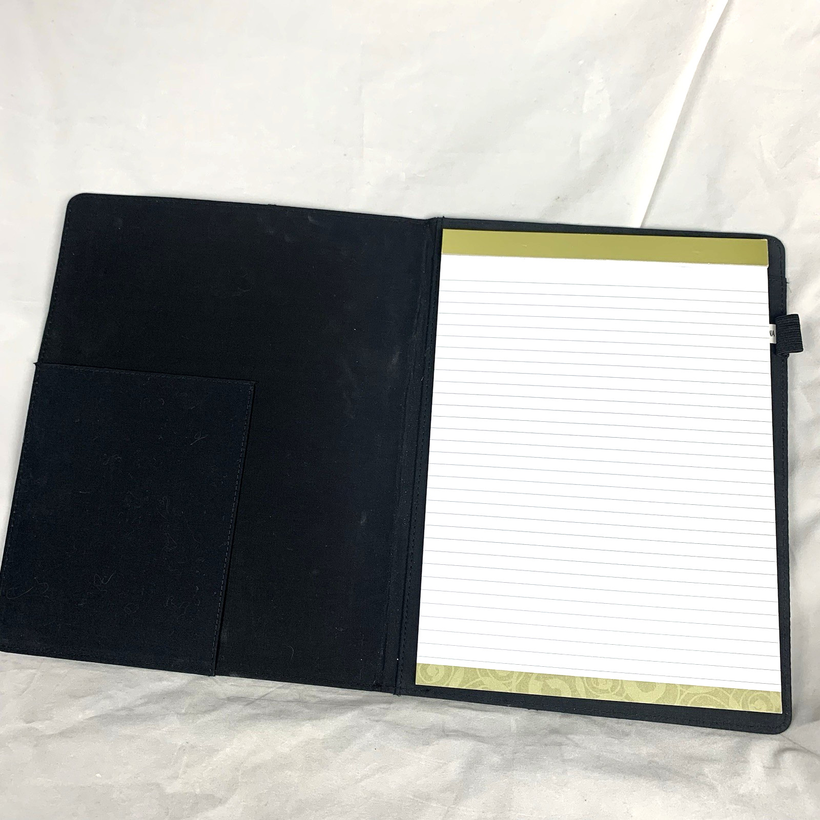 Franklin Covey 365 Folio Quilted Diamond Stitching Detail 12 Inch Black