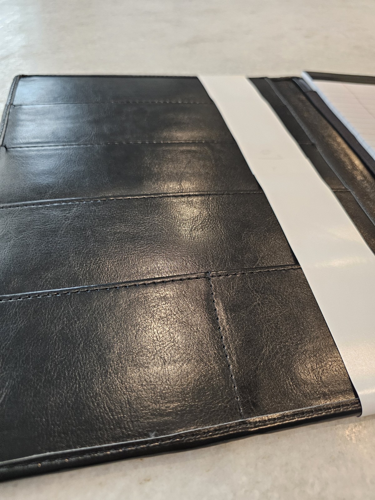 Pen+Gear Leatherette Padfolio with Writing Pad, Black, Magnetic Closure, 1 count
