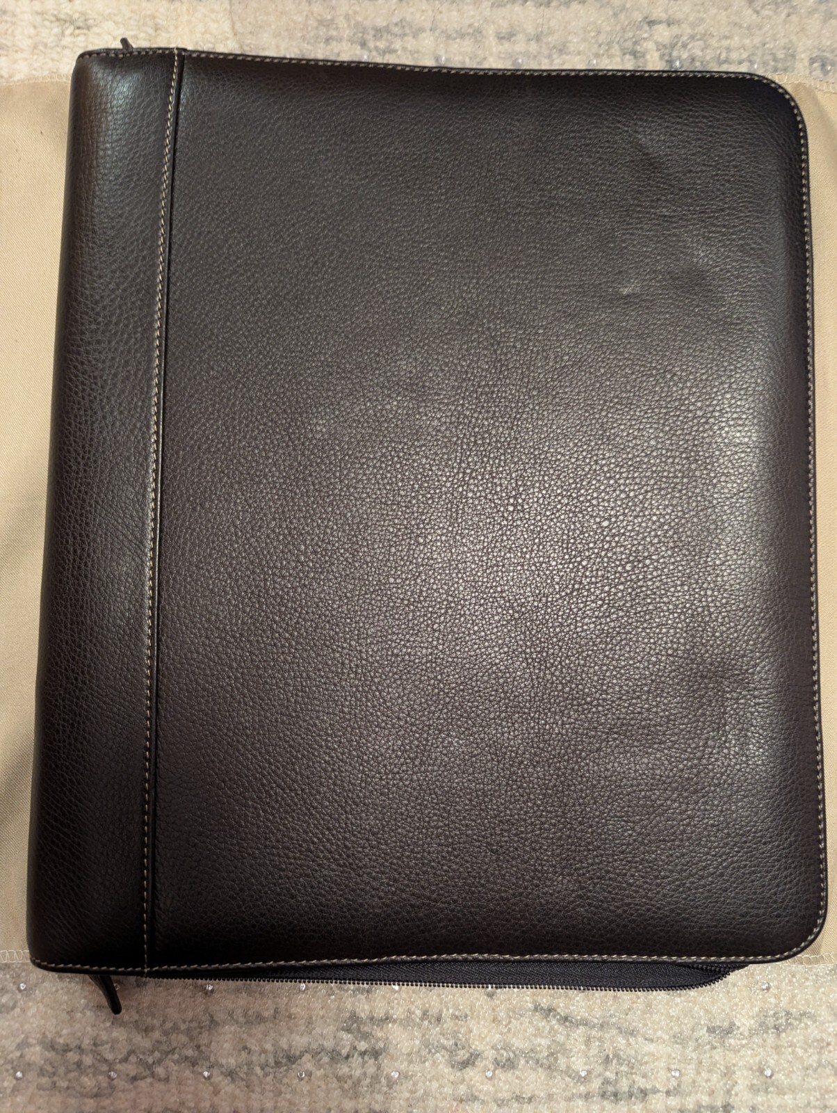 Levenger Zippered Bomber Jacket Leather Folio, letter sized