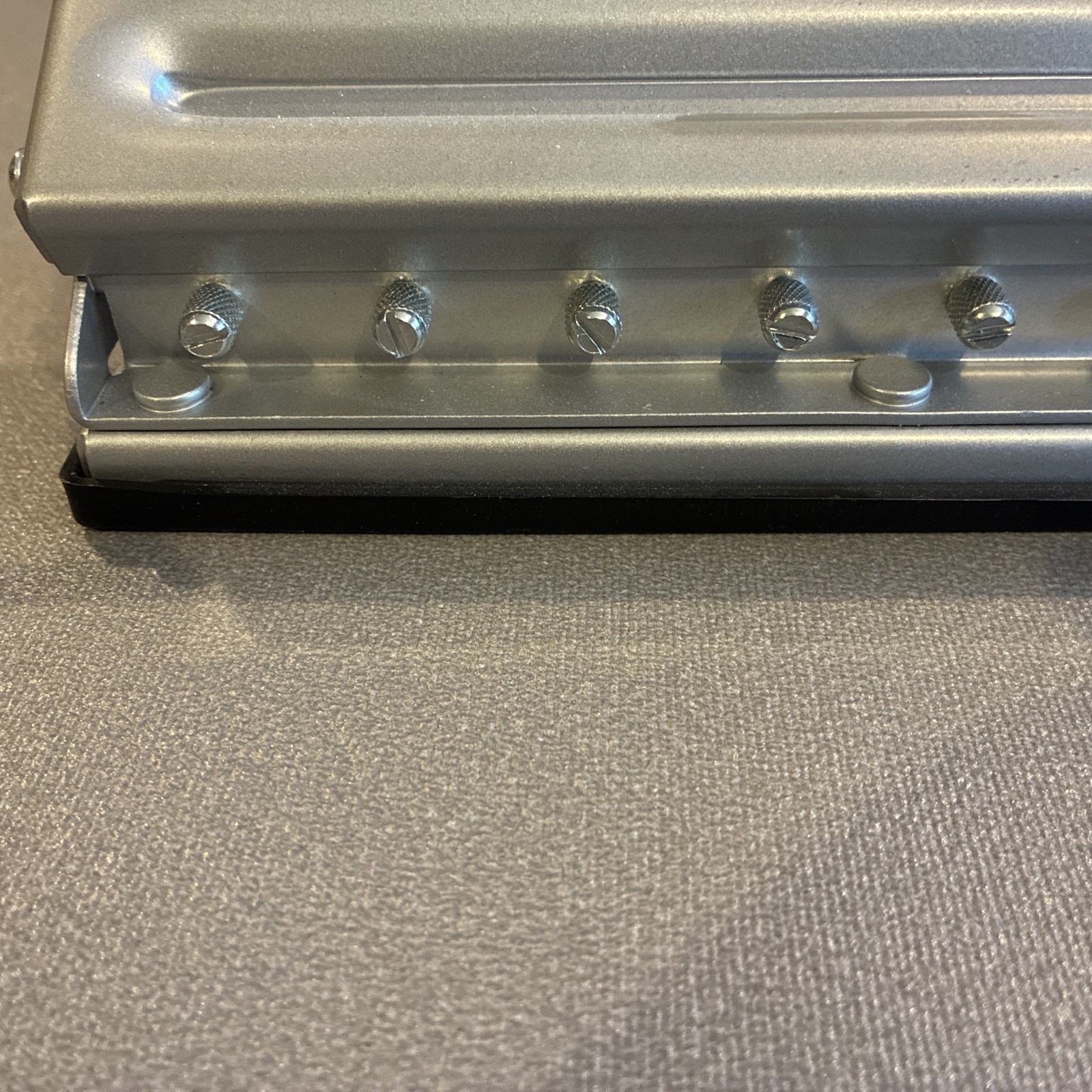TUL Custom Note-Taking System 12-Hole Discbound Paper Punch – gently used