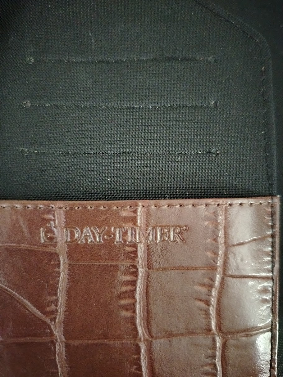 Vtg Day-Timer Desk Planner Organizer Binder 6 rings Brown Embossed Leather Croc