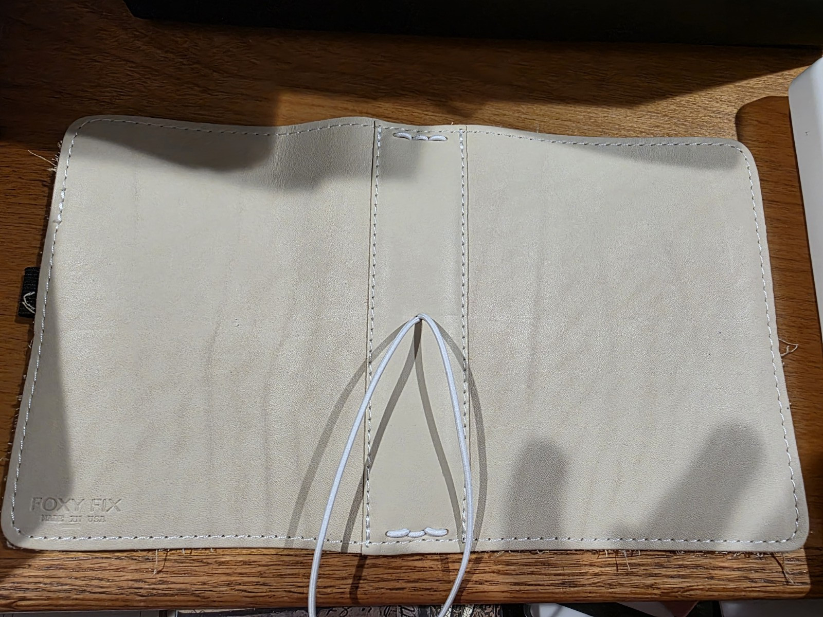 Foxy Fix A6 Travelers Notebook in Cream-with Bonuses-in Great Condition!