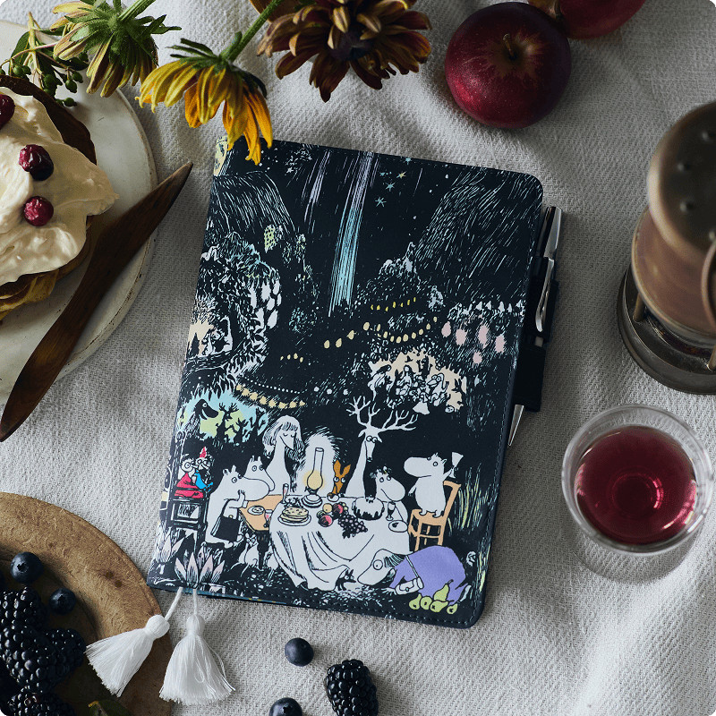 Hobonichi Techo 2026 MOOMIN collaboration Notebook cover weeks stationery
