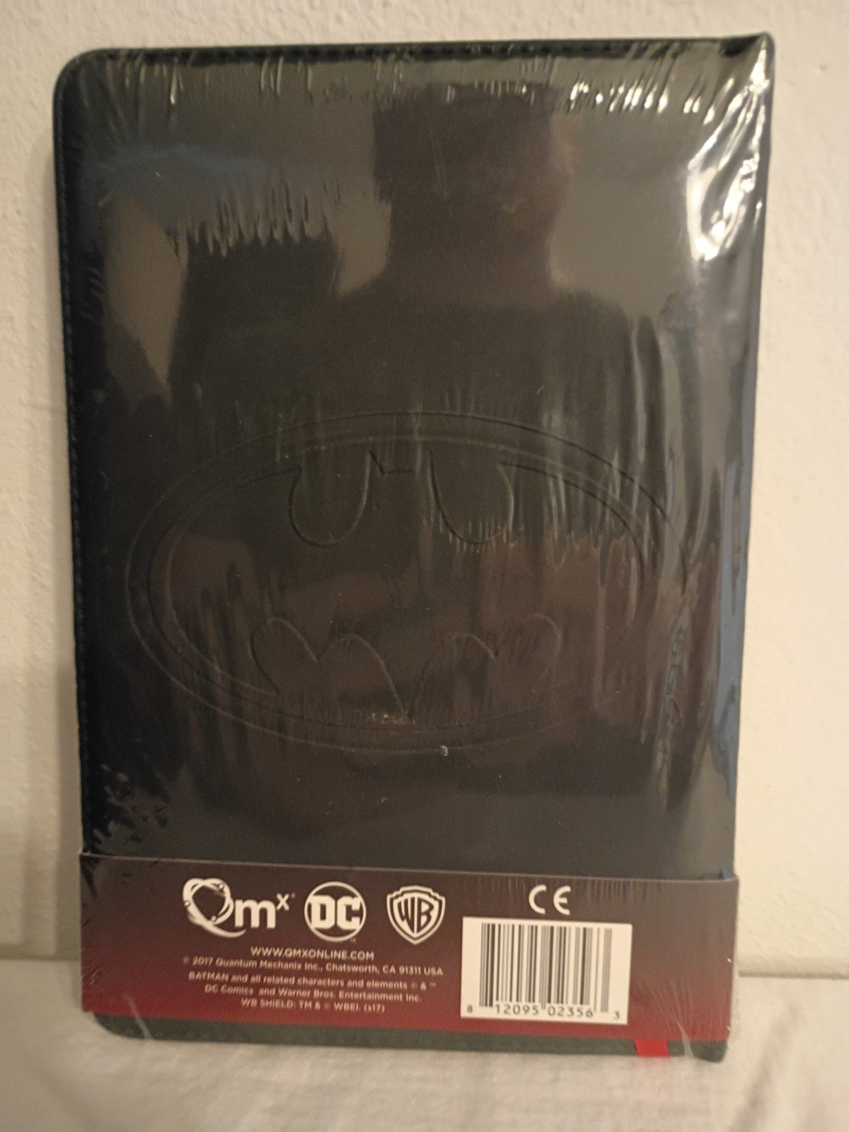 Qmx Batman: The Animated Series Dark Knight Blank Journal/Notebook Black & Red