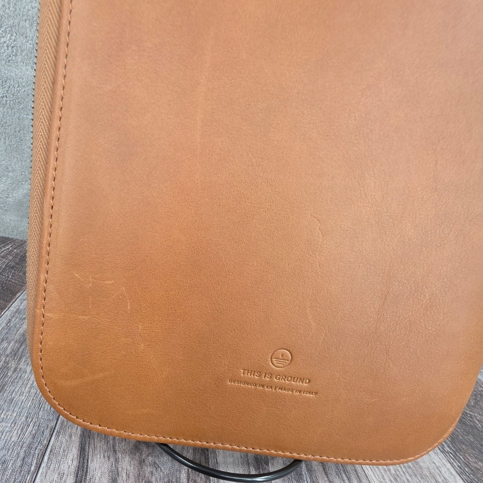 This is Ground TIG Mod Tablet 4 Leather Organizer Zip Around Toffee No Inserts