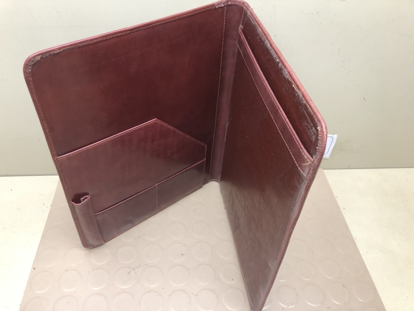 Vintage Padfolio 8.5×11 Letter Portfolio Pen Slot Burgundy