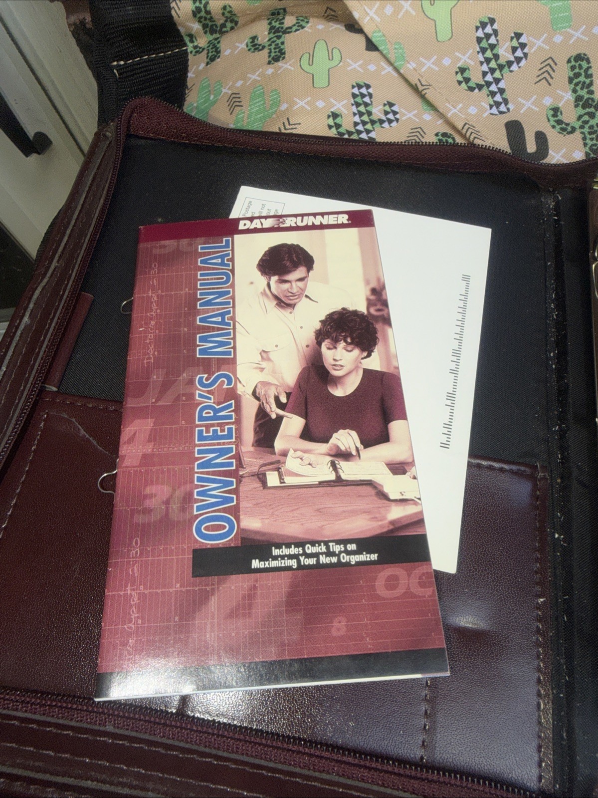 Dayrunner Personal Organizer Planner Vintage 2003 Classic Edition Burgundy Zip