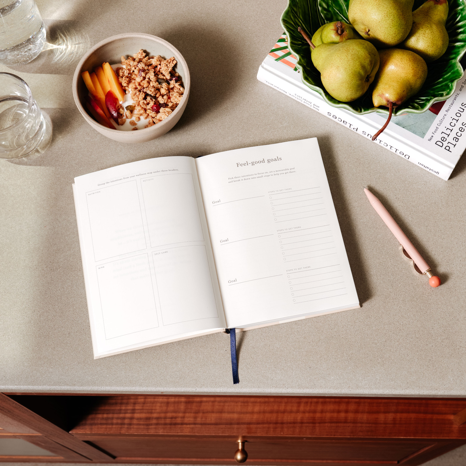 Papier – Tulip Vase A5 Hardcover Guided Wellness Journal