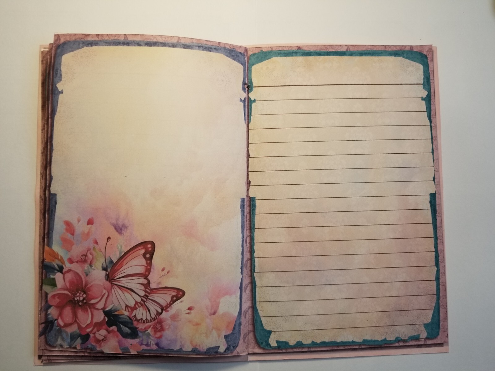Junk Journal Blank Booklet “DREAMER” Dreamcatcher, Pastel LG 8.5″x5.5 ” 40pgs
