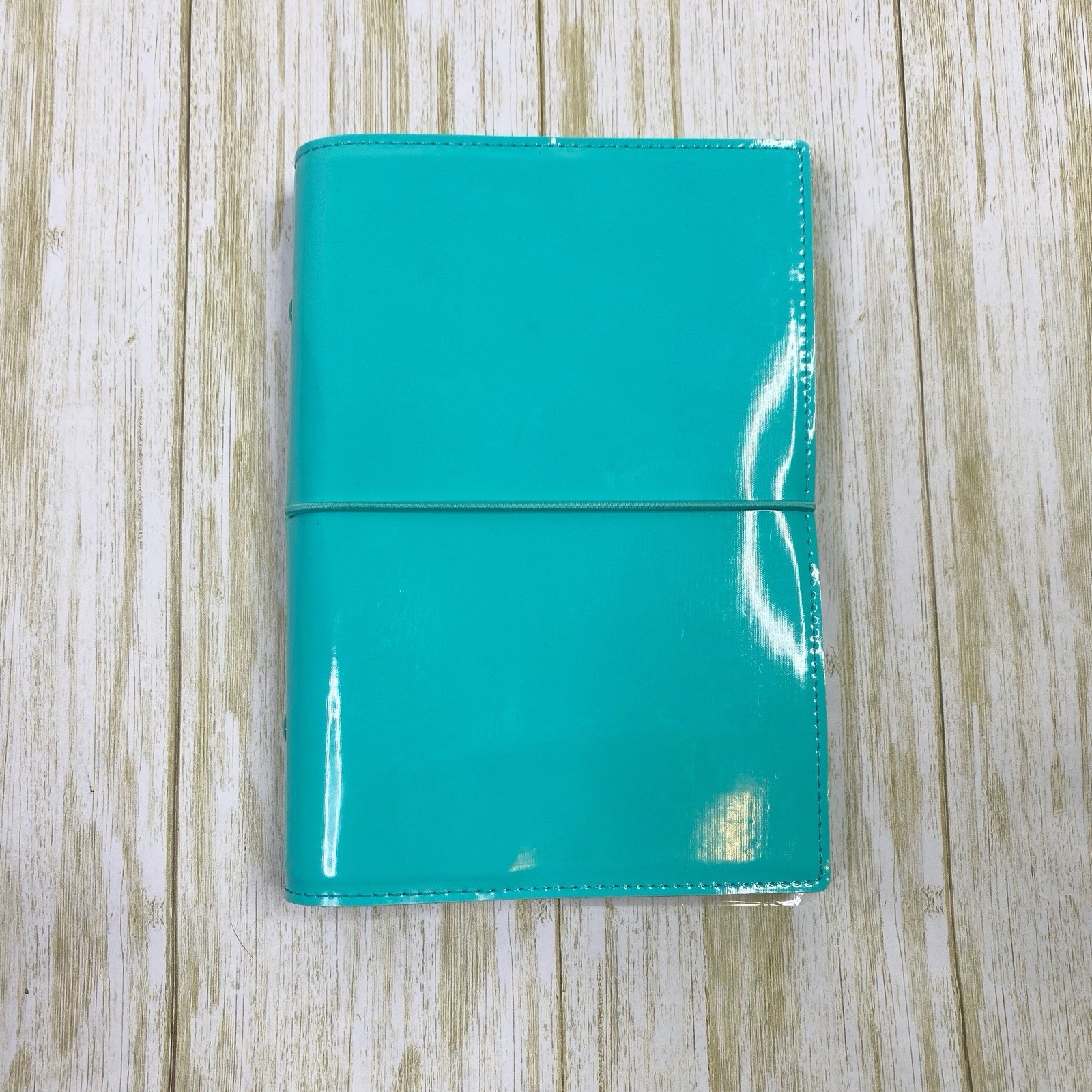 The Filofax Domino Patent Leather Organizer – A5 Turquoise – 022515