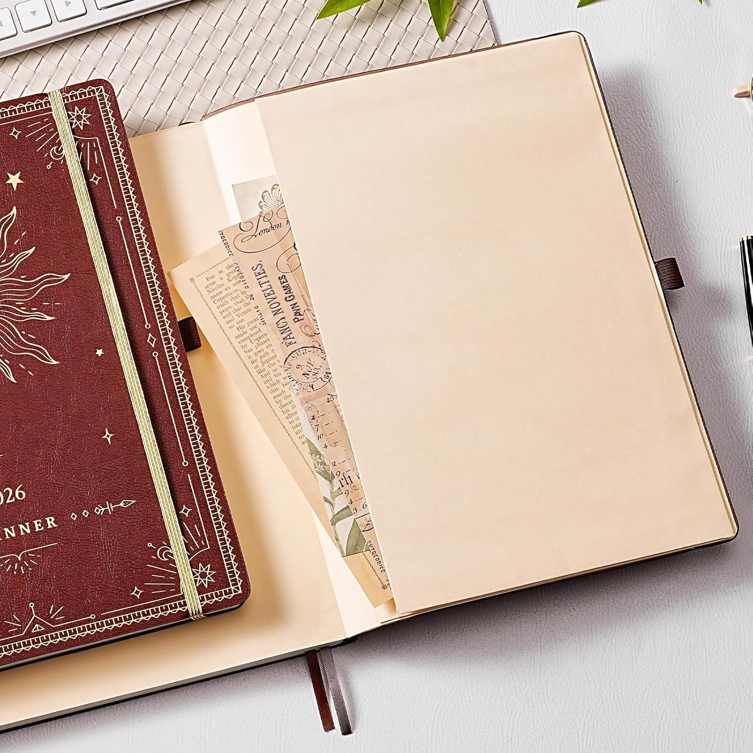 Elegant 2026 Leather Planner – 9″x11″, Weekly & Monthly Layouts Plus Accessories