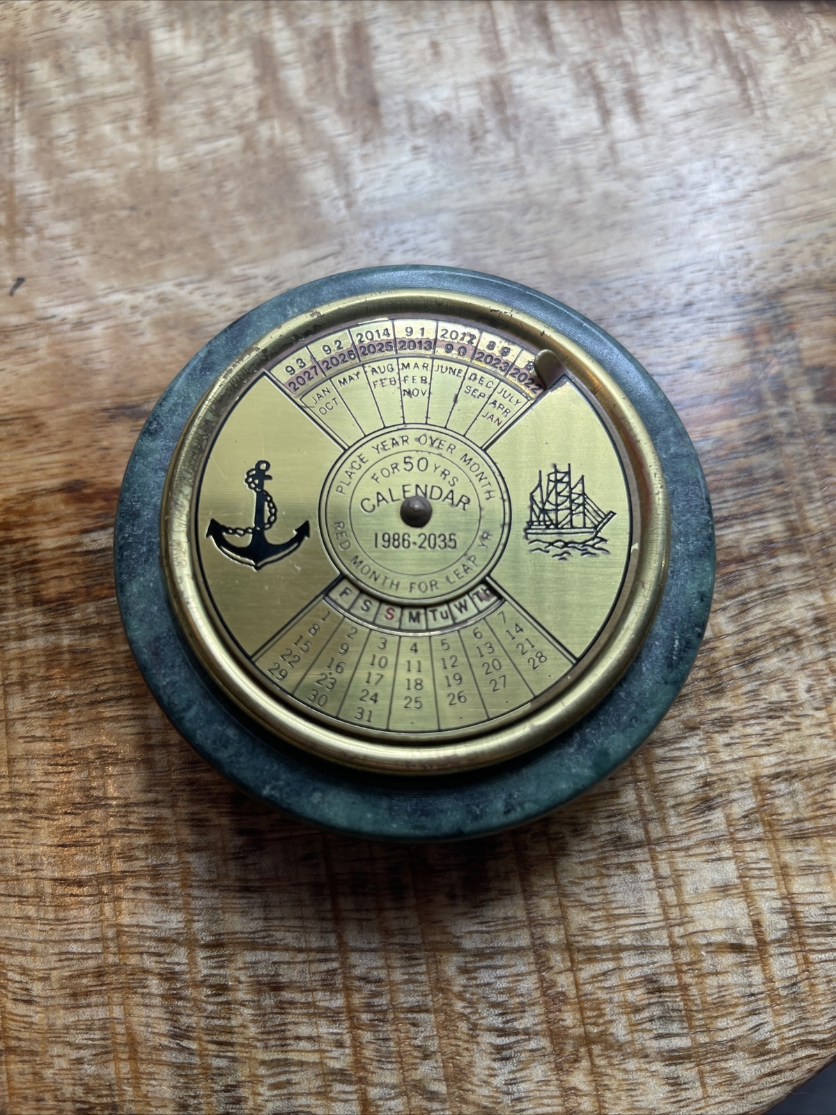 VTG 50 Year Desktop Nautical Calendar 1986-2035 Paperweight Brass And Marble