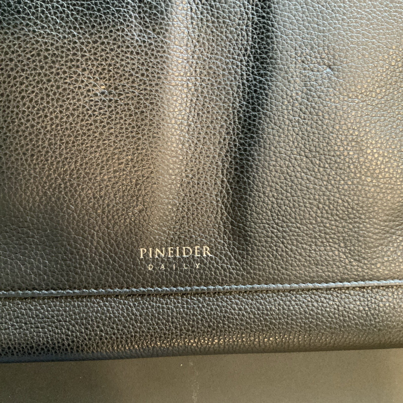 Pineider Black Leather Italy iPad Folder Zip Around Holder