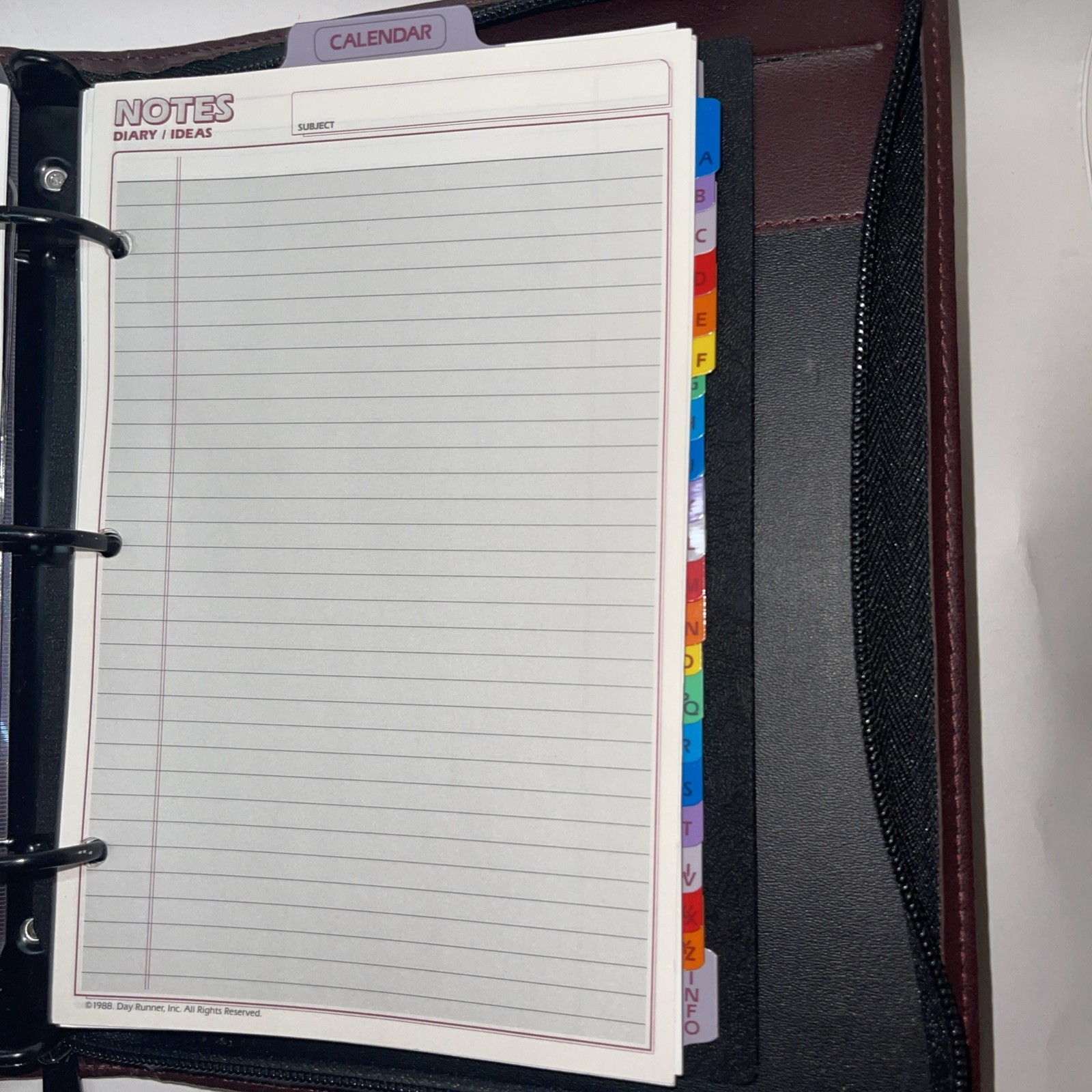 Lot Of 2 Dayrunner Burgundy/Brown Planners 8×10”🍀 Zip Around With Some Inserts