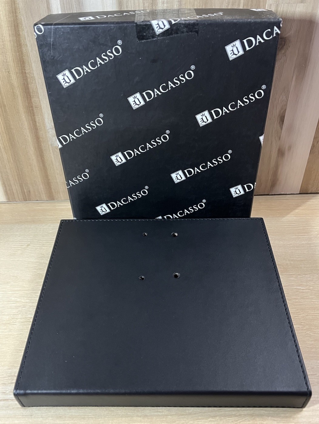 Dacasso A1067 Classic Black Leather 3.5” x 6” Desktop Calendar Holder Base
