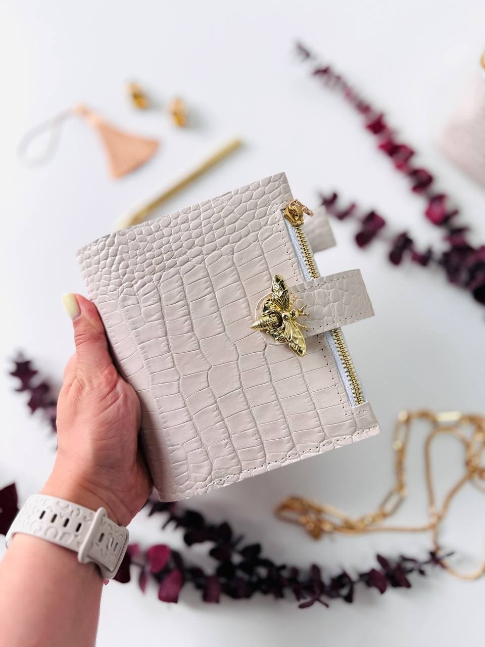 Elegant A7 Mini Planner dated 2026 in a Storage Case – Natural Italian Leather.