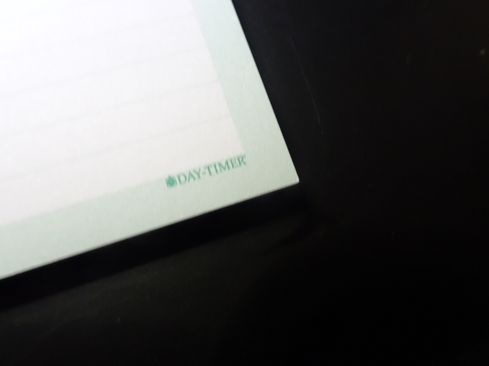 Day-Timer Undated Folio Short Trimmed, Green Pages, 8-1/2″ x 11″, 2 Pads