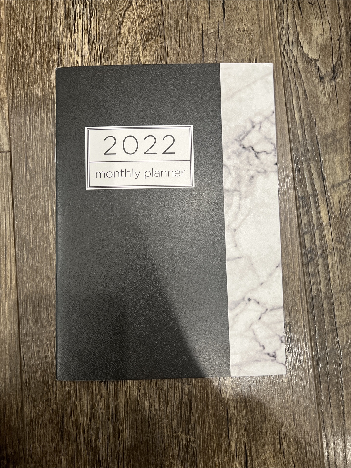 2022 Black And White Marble Monthly Planner Calendar Organizer 6.7Inch x 9.3Inch