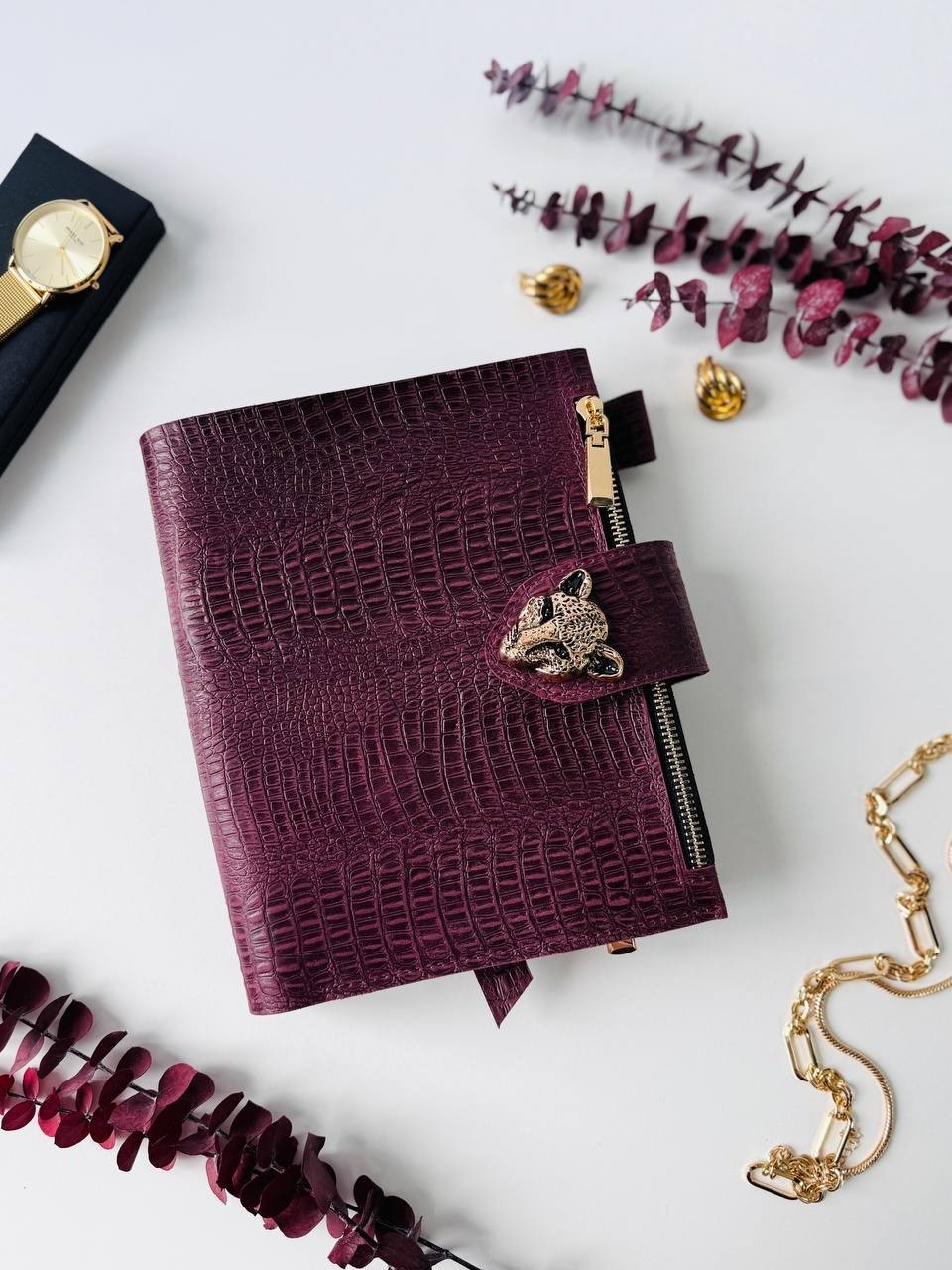 Luxury A5 dated 2026 weekly Leather Planner – Your Ideal Organizer.