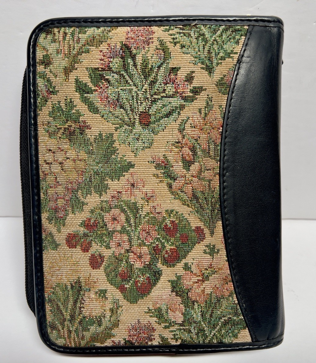 VTG 90’s Franklin Covey Floral Tapestry Personal Organizer 6 Ring Planner