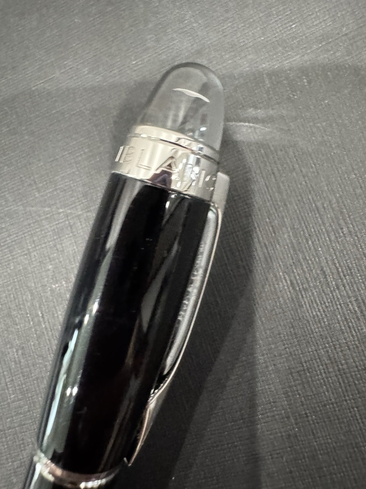 Montblanc Augmented Paper Leather Notebook Cover & Digitizer w/Starwalker Pen