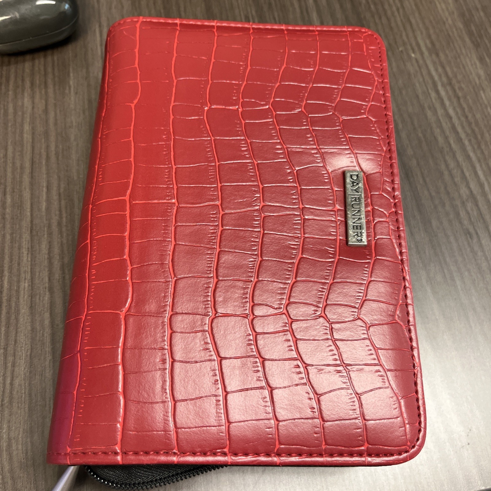 Day Runner Burgundy/Red Faux Croc Zip Planner Binder Organizer Wallet 6 Ring Vtg