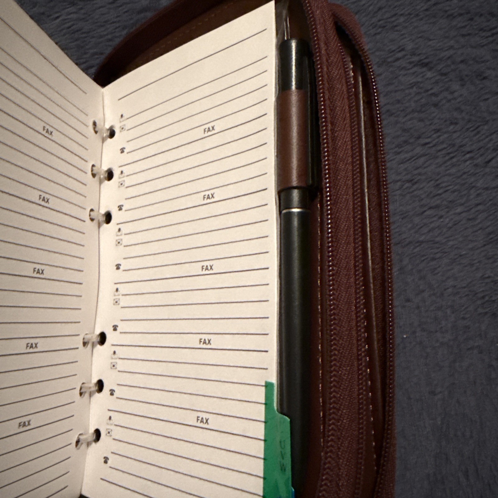 Vintage Enzo Baglioni brown zip-around day planner organizer.