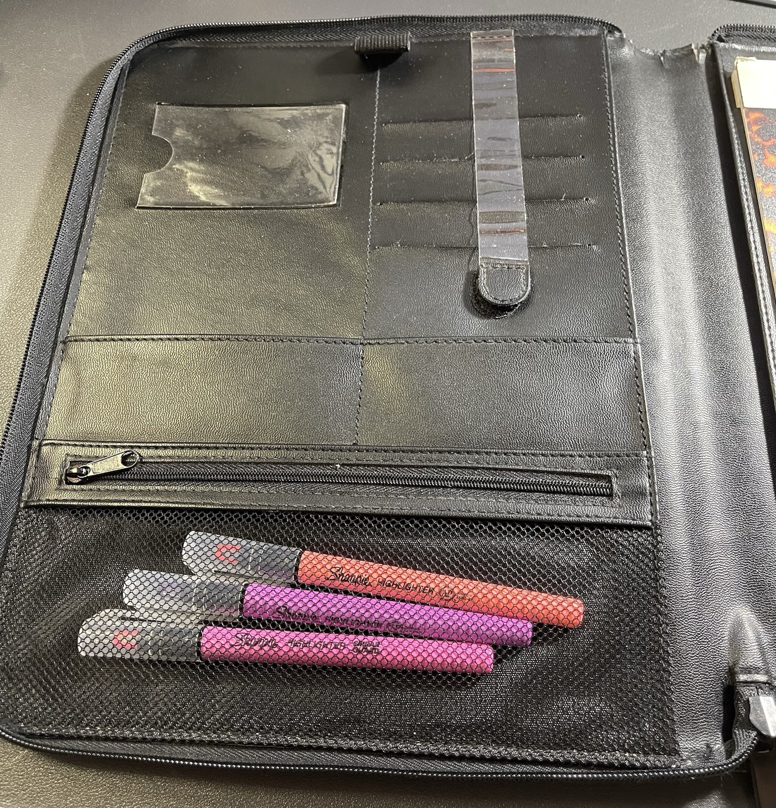 At-A-Glance Zippered Portfolio Padfolio 12″ [Undated]
