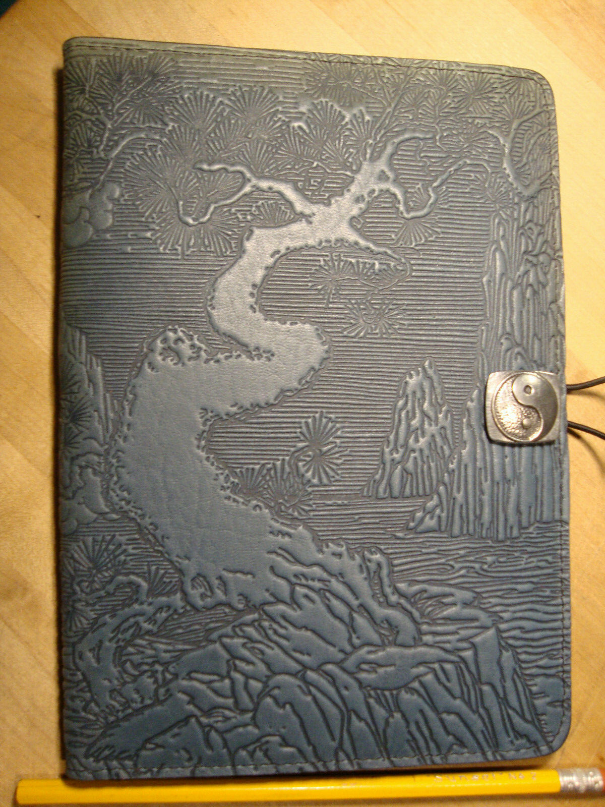 Oberon Design 8.5″x6″ Tablet/Kindle Cover, River Garden Design -strong leather