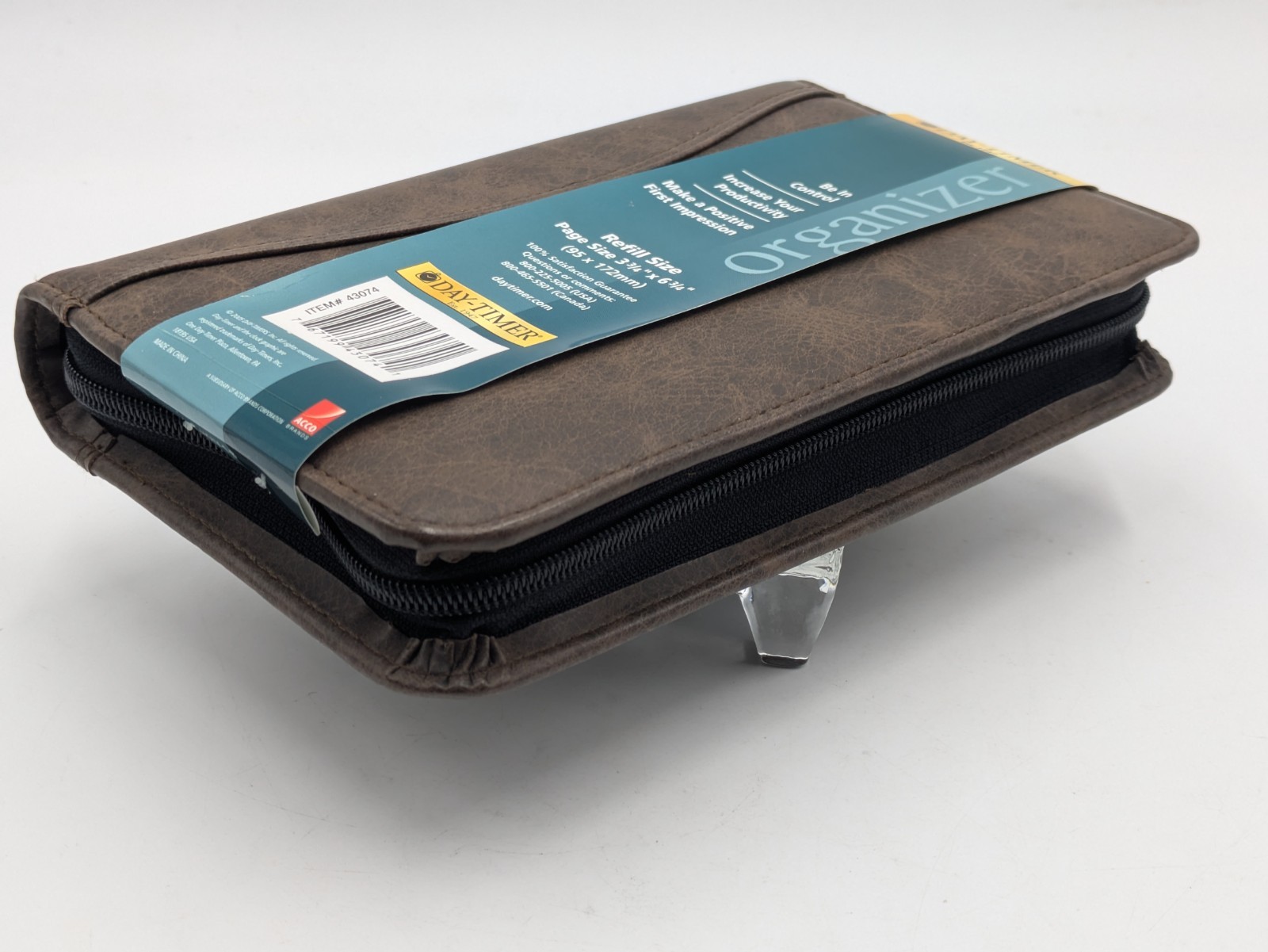 Day Timer Brown Zippered 6-Ring Planner Organizer Approx. 5.5” X 9”
