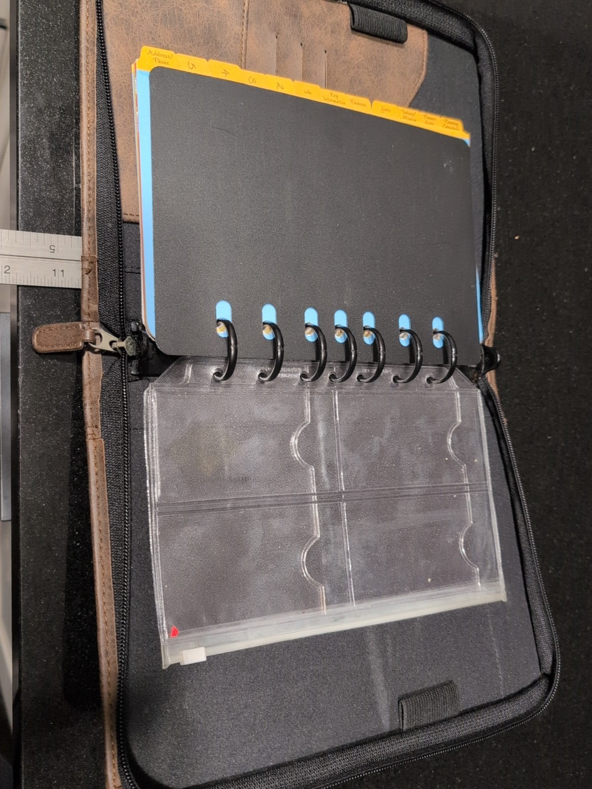 Day Timer Leather Zippered Agenda Planner Address Book Pockets Rolodex Brown