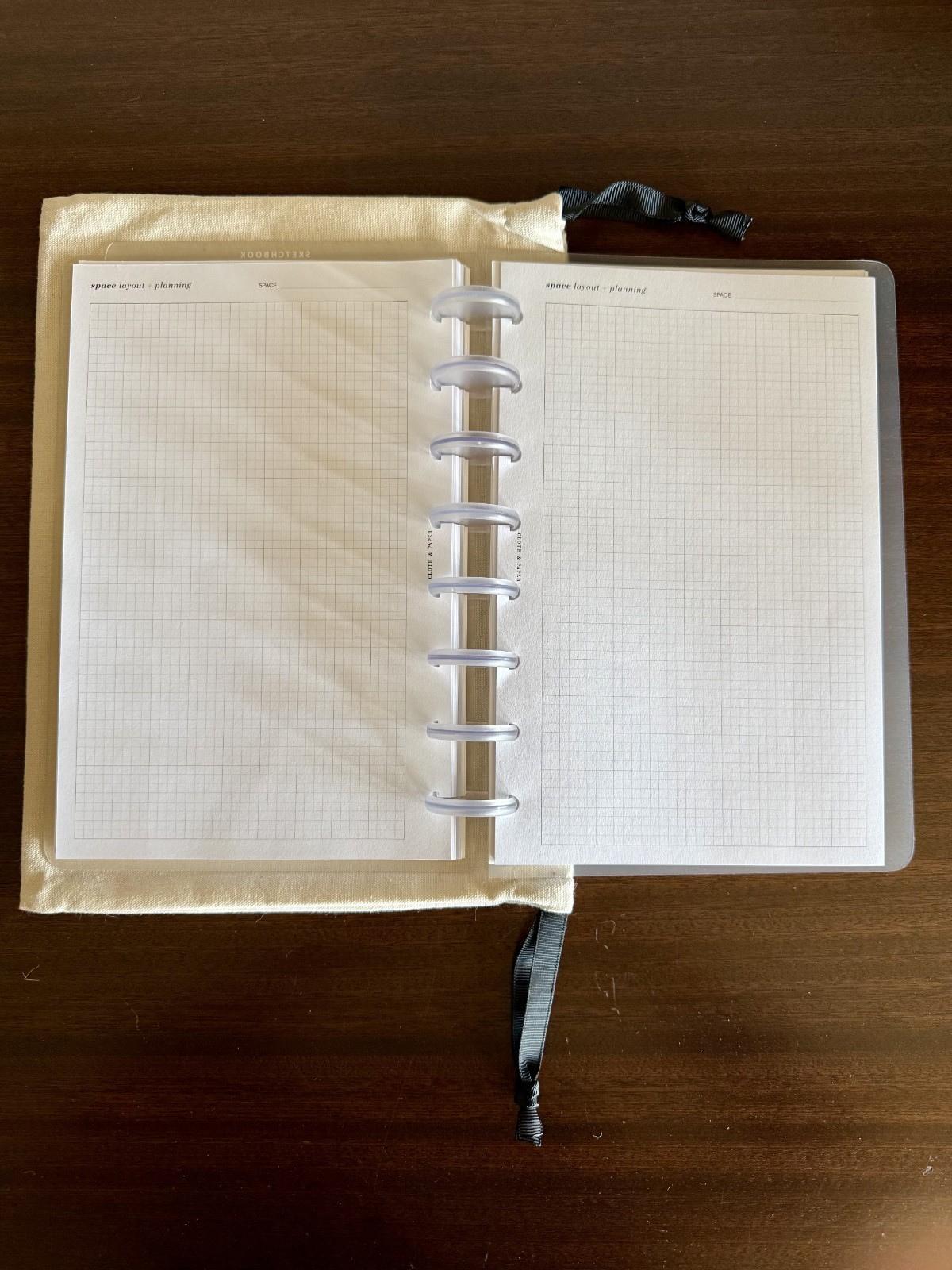 Cloth & Paper Half Letter Size Planner, 8 Disc