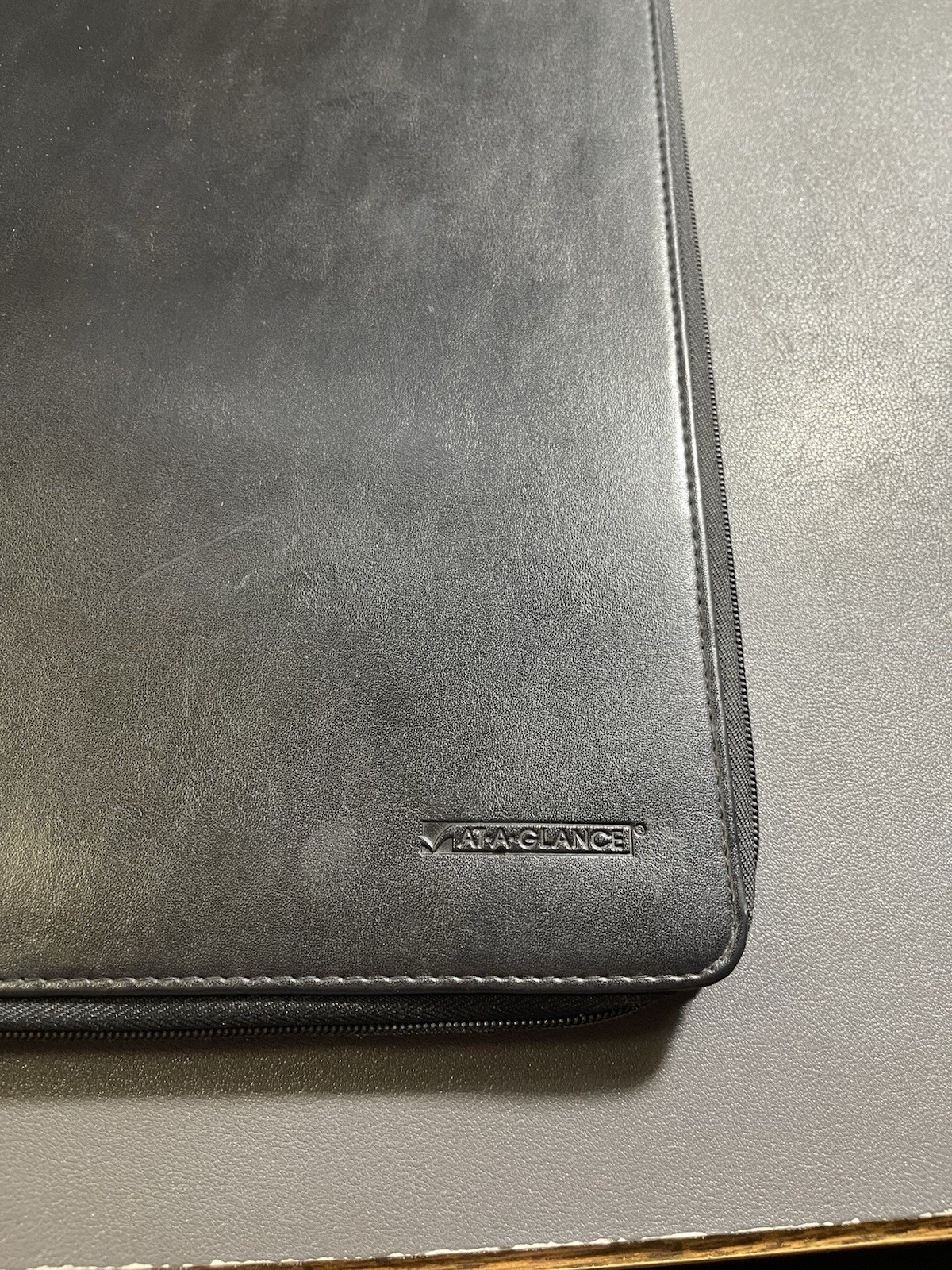 At-A-Glance Zippered Portfolio Padfolio 12″ [Undated]