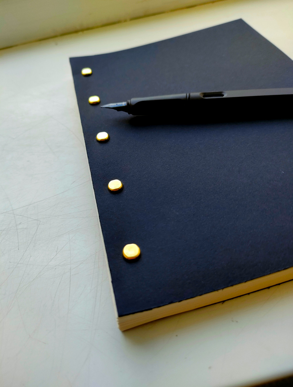 Blank Notebook with Cream Paper, Black Carton and golden rivets (200 pages)