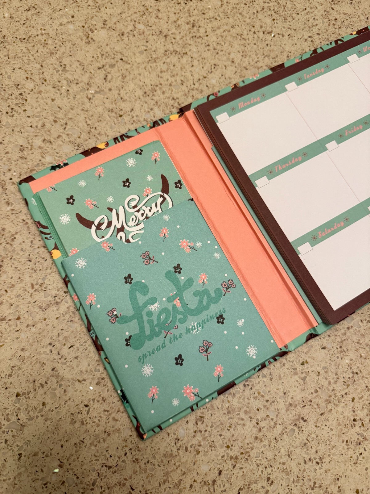 Weekly Planner | 102 pages Weekly planner | 10 multipurpose cards& envelopes