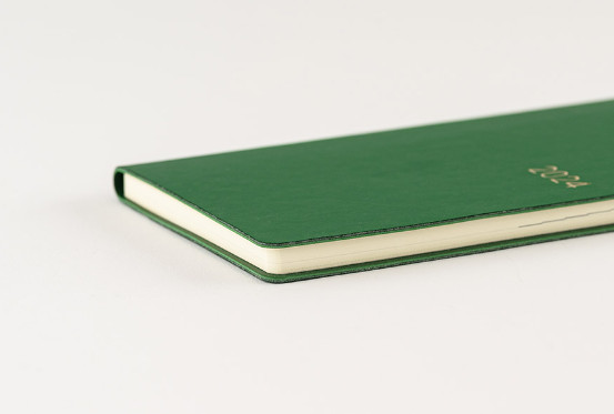 Hobonichi Techo 2024 Weeks Smooth Sangria/ Forest Green ENG/JPN JAPAN NEW