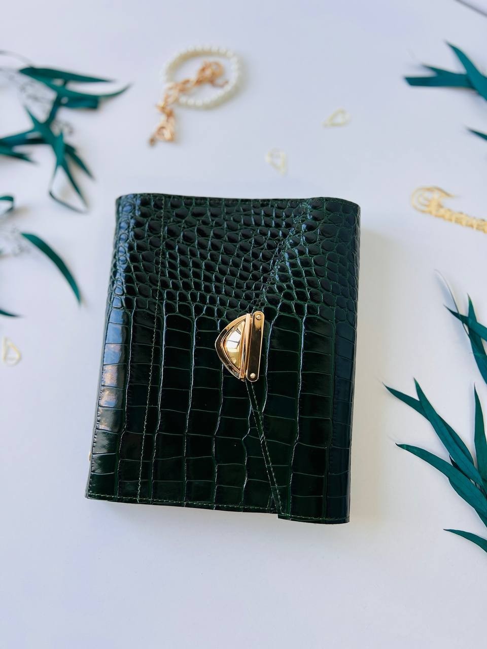 Green Genuine Leather Organizer – Croc Print notebook