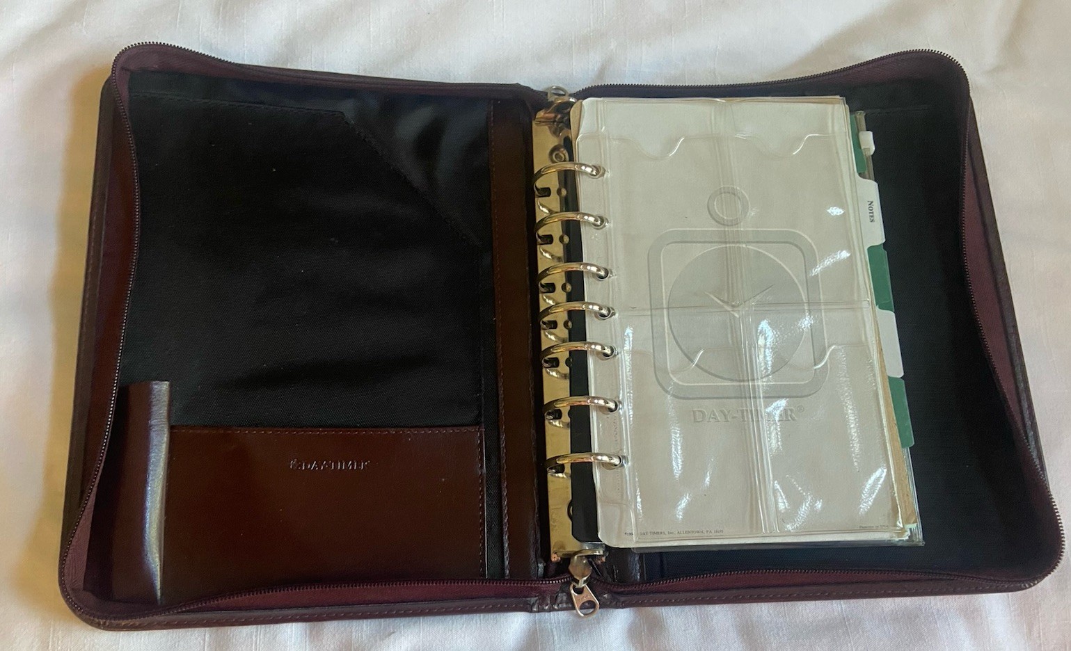 Vintage Day Timer 7 Ring Maroon/Burgundy CLASSIC Zipper Planner Binder Organizer