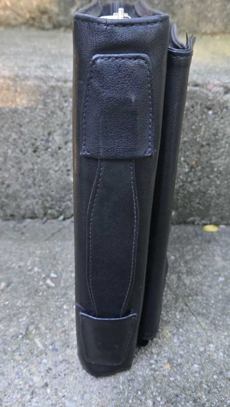 Vtg DAY TIMER Black Leather Planner With Carrying Handle