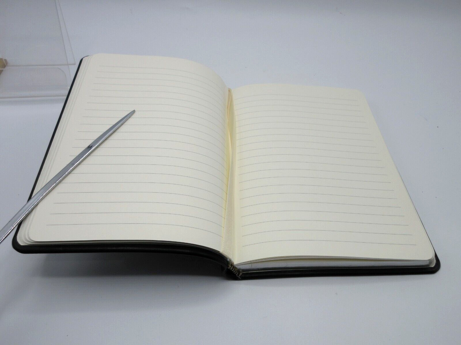 Harry Winston Journal Diary 7″ Leather Soft Cover 224 Lined Pages w Maps