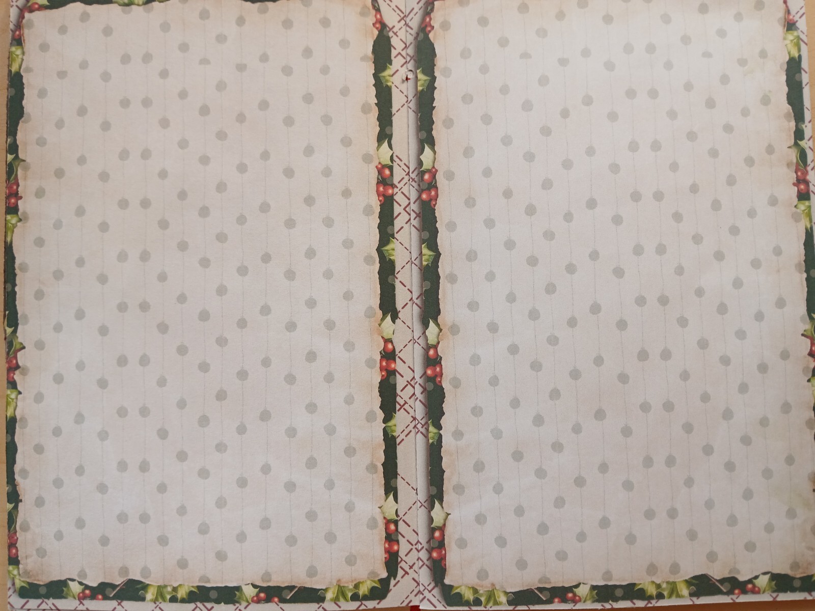 Junk Journal Blank Booklet “HOLLY JOLLY CHRISTMAS ” Lg 8.5″x5.5″ 40pgs