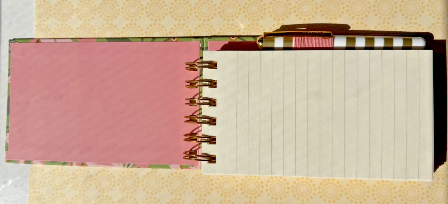 Spiral Pocket Lined Notebook + Pen-Floral Design-6.5 in x3.5 in- Shopping list..