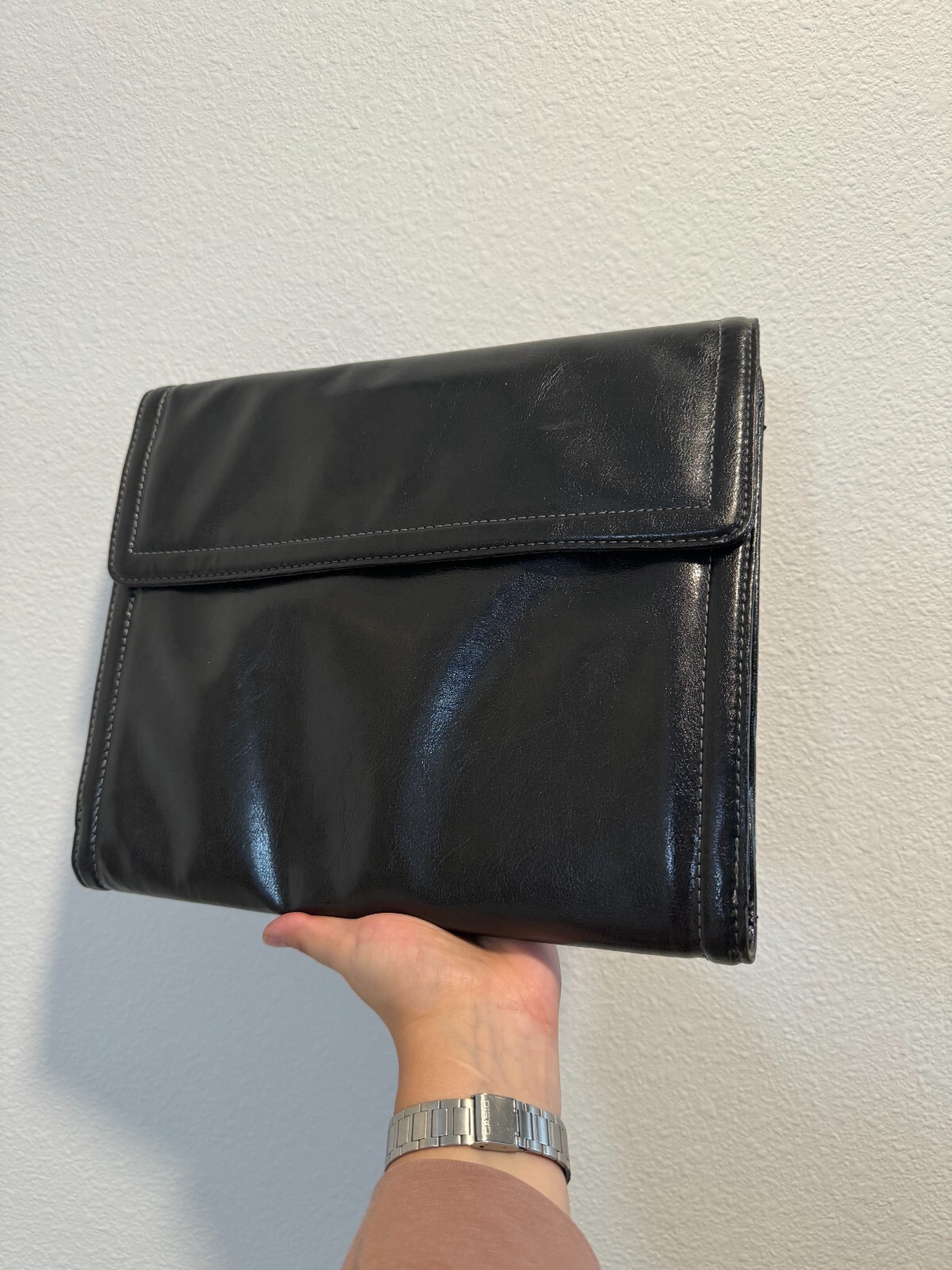 Samsonite Vinyl Tri-Fold Pad With Calculator, 10 1/2″ x 12 1/2″, Black organizer