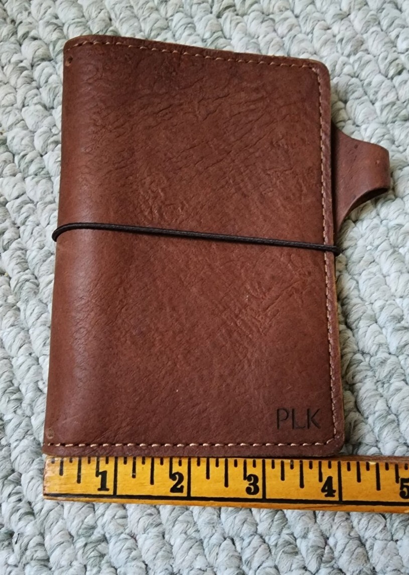 Chic Sparrow Crème Brûlée leather Passport Holder Wallet 6×4