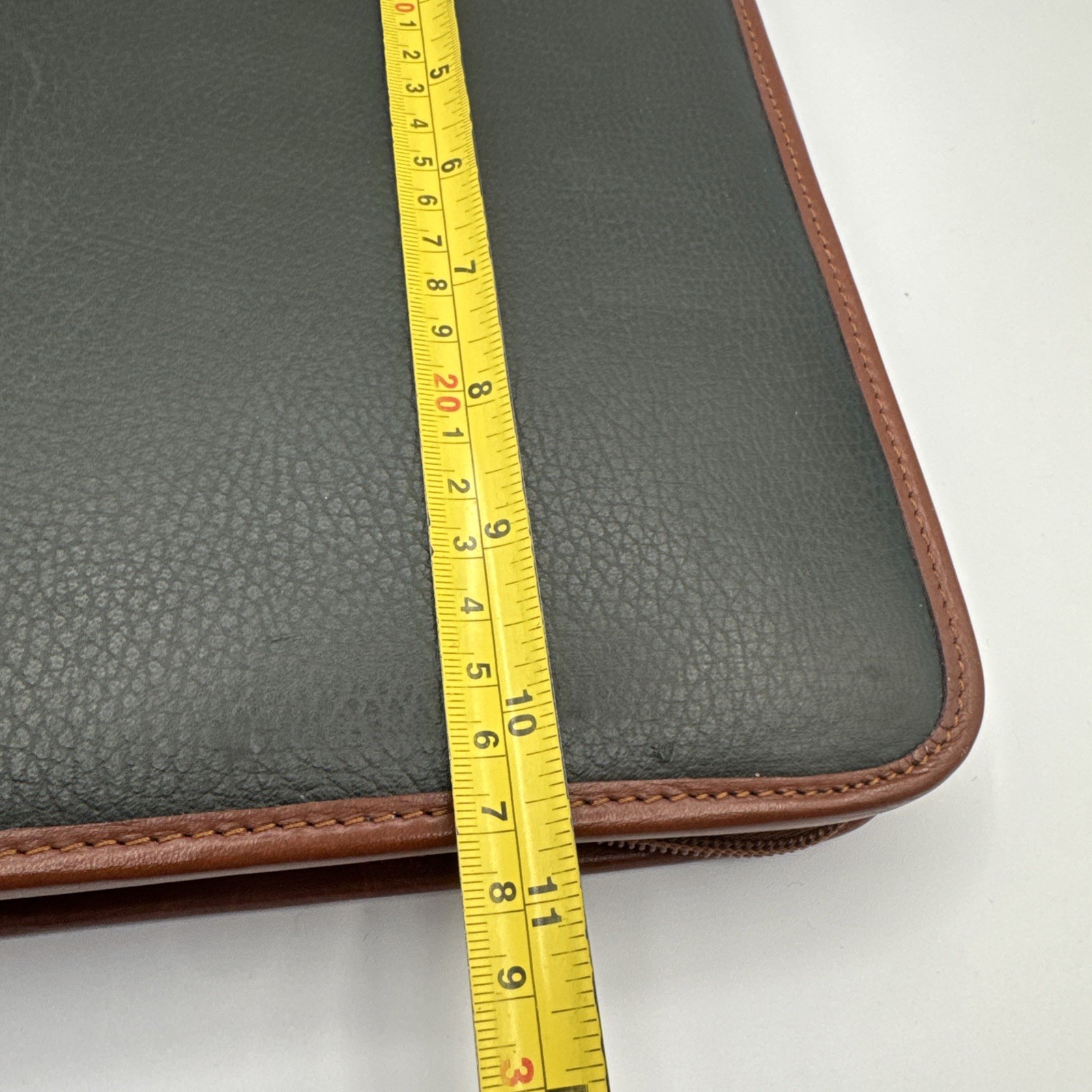 Vintage Day-Timer 2 Tone Zip Around Planner Organizer 7 Ring Binder Inserts 90’s