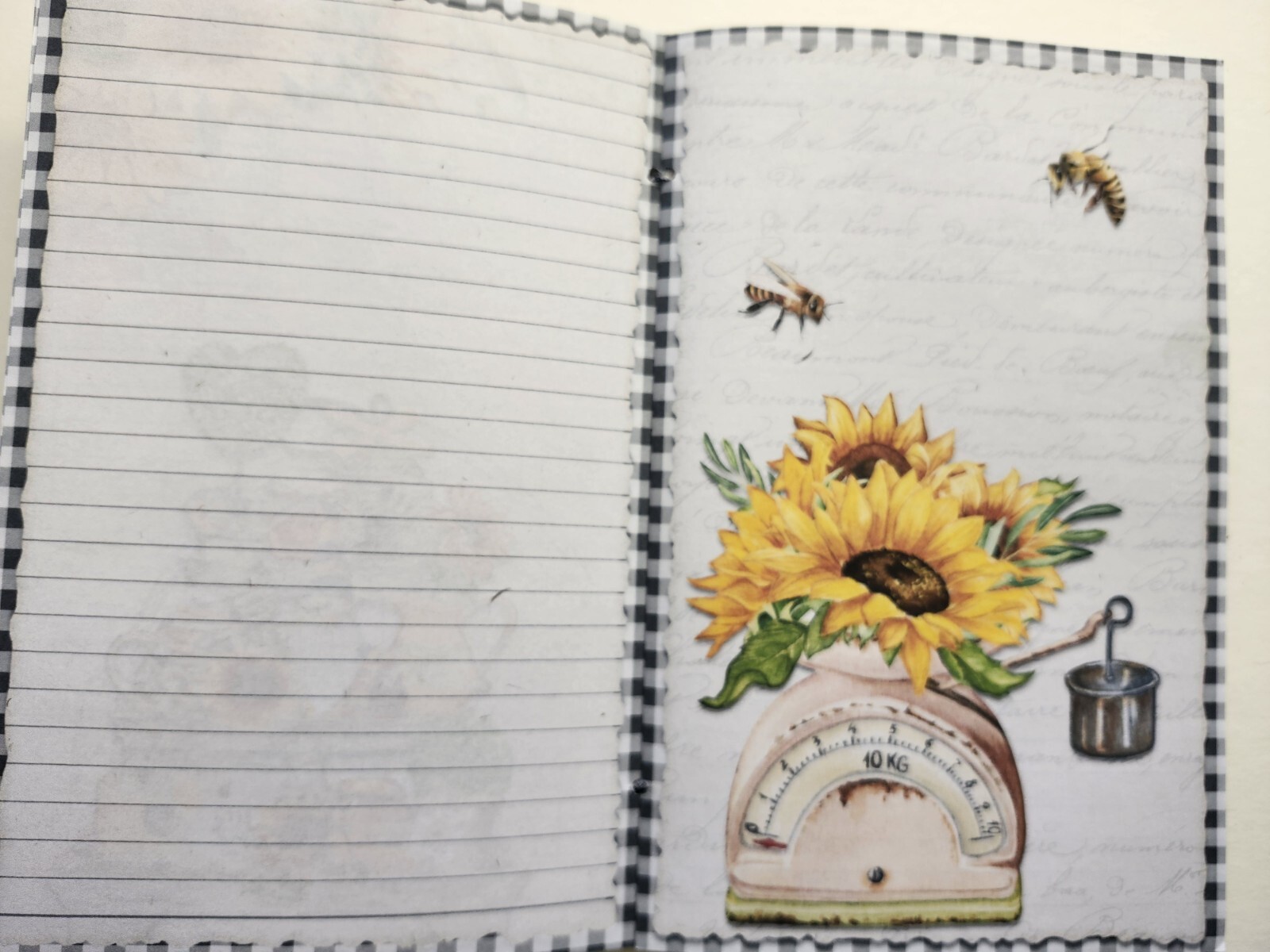 Junk Journal Blank Booklet “BEE KIND” BEES Sunflowers HANDMADE + LG 40pg 9×6