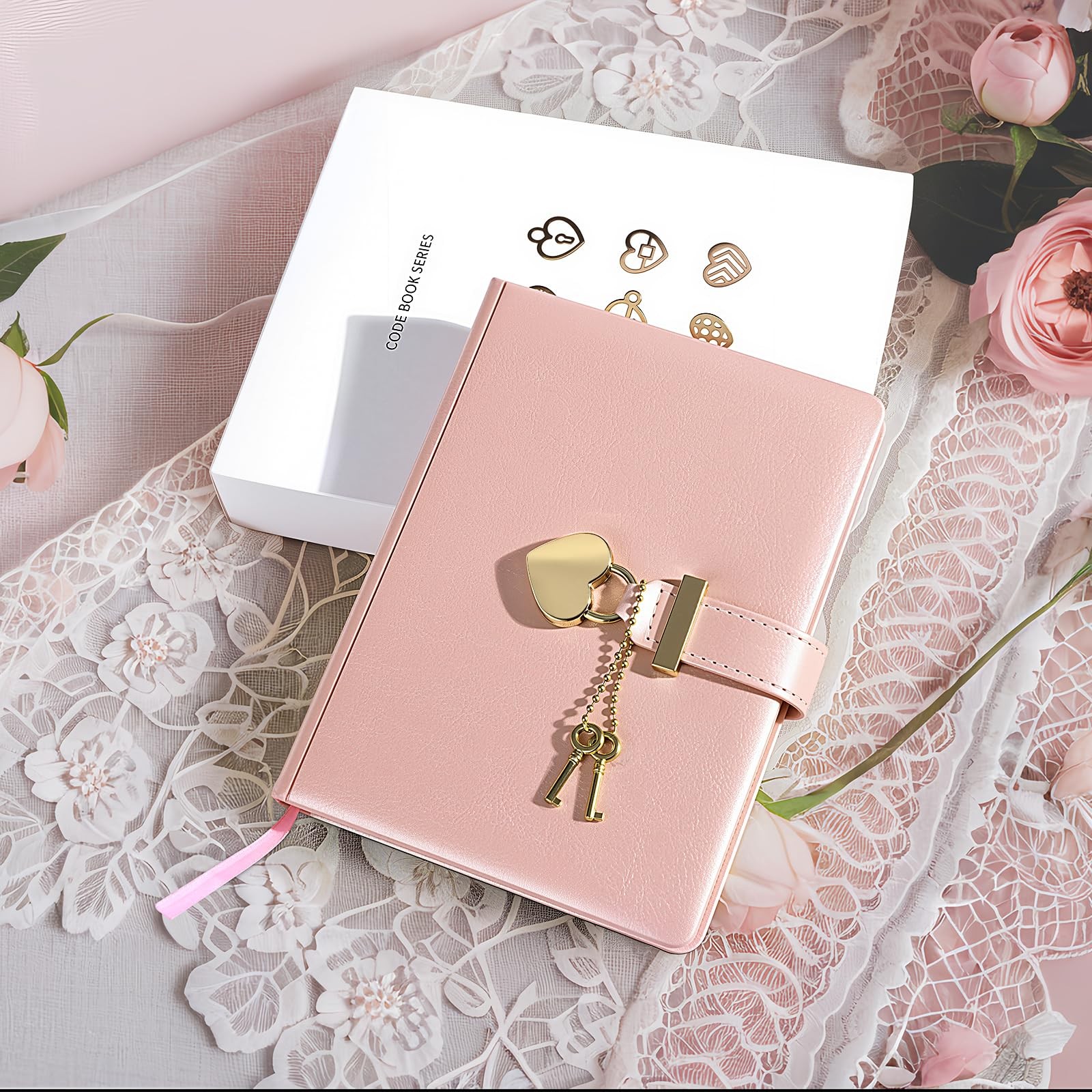 Diary with Lock 135x180mm 288 Gold Edged Pages Heart-Shaped – Gift-Ready Journal