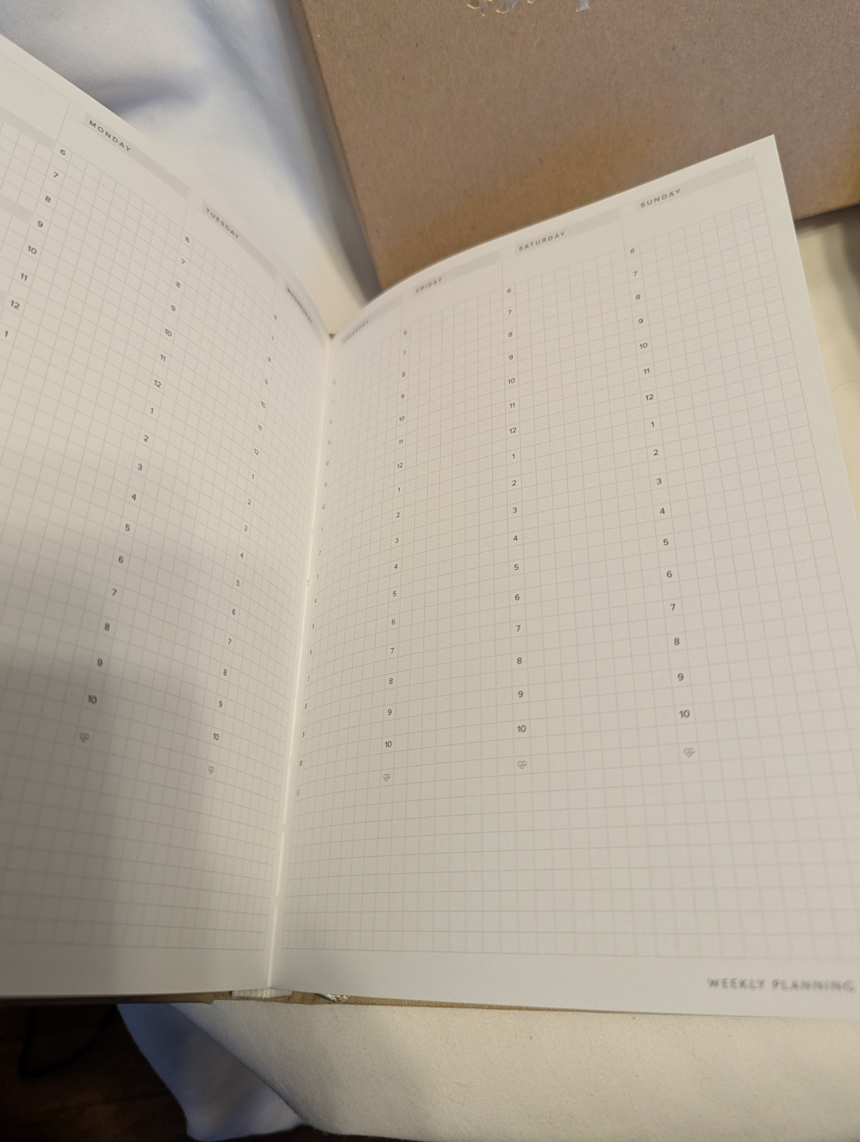 Hemlock & Oak weekly planner, new in box