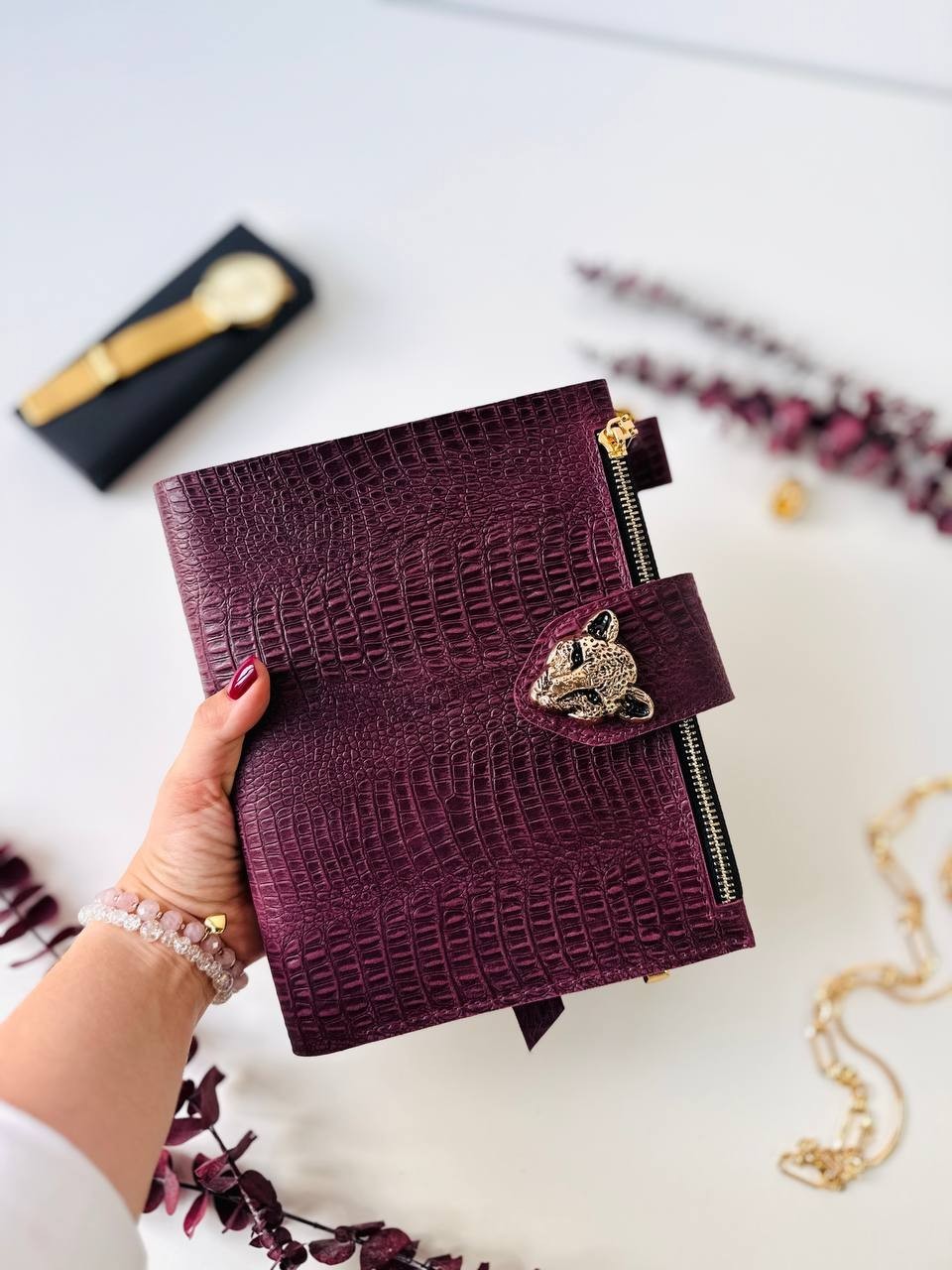 Luxury A5 dated 2026 weekly Leather Planner – Your Ideal Organizer.