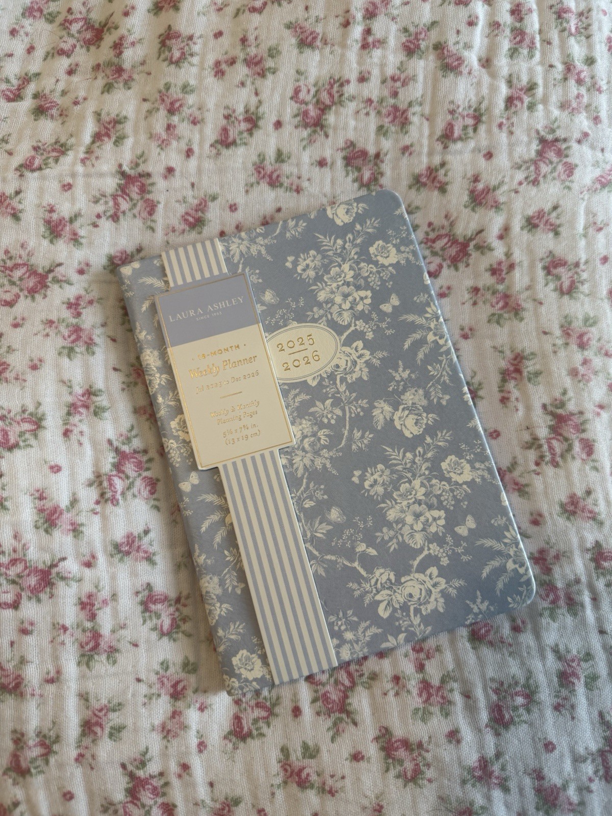 NWT Laura Ashley 18 Month Weekly Planner Blue Floral Toile